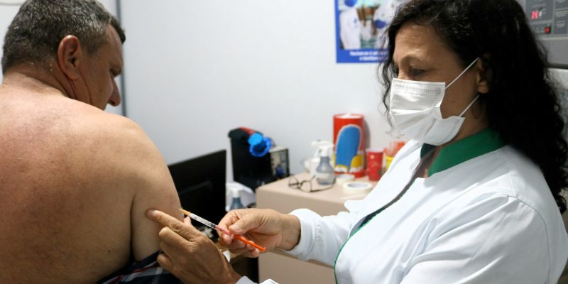 OUTRA SAÚDE: Valorizar a enfermagem para reduzir iniquidades no SUS